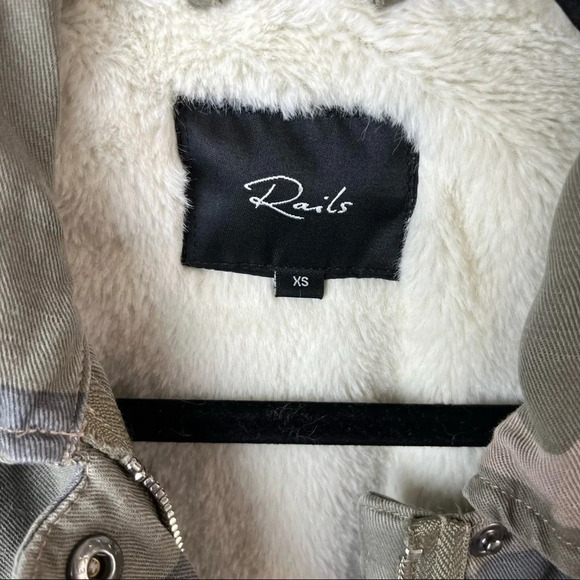 Rails Whitaker Jacket Faux Fur Lining Sage Camo Contemporary Women’s Casual XS - Picture 6 of 14